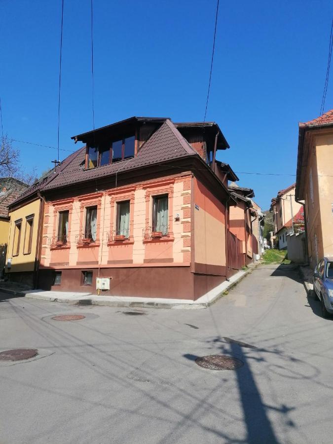 Cozy Attic Studio Brašov Exteriér fotografie